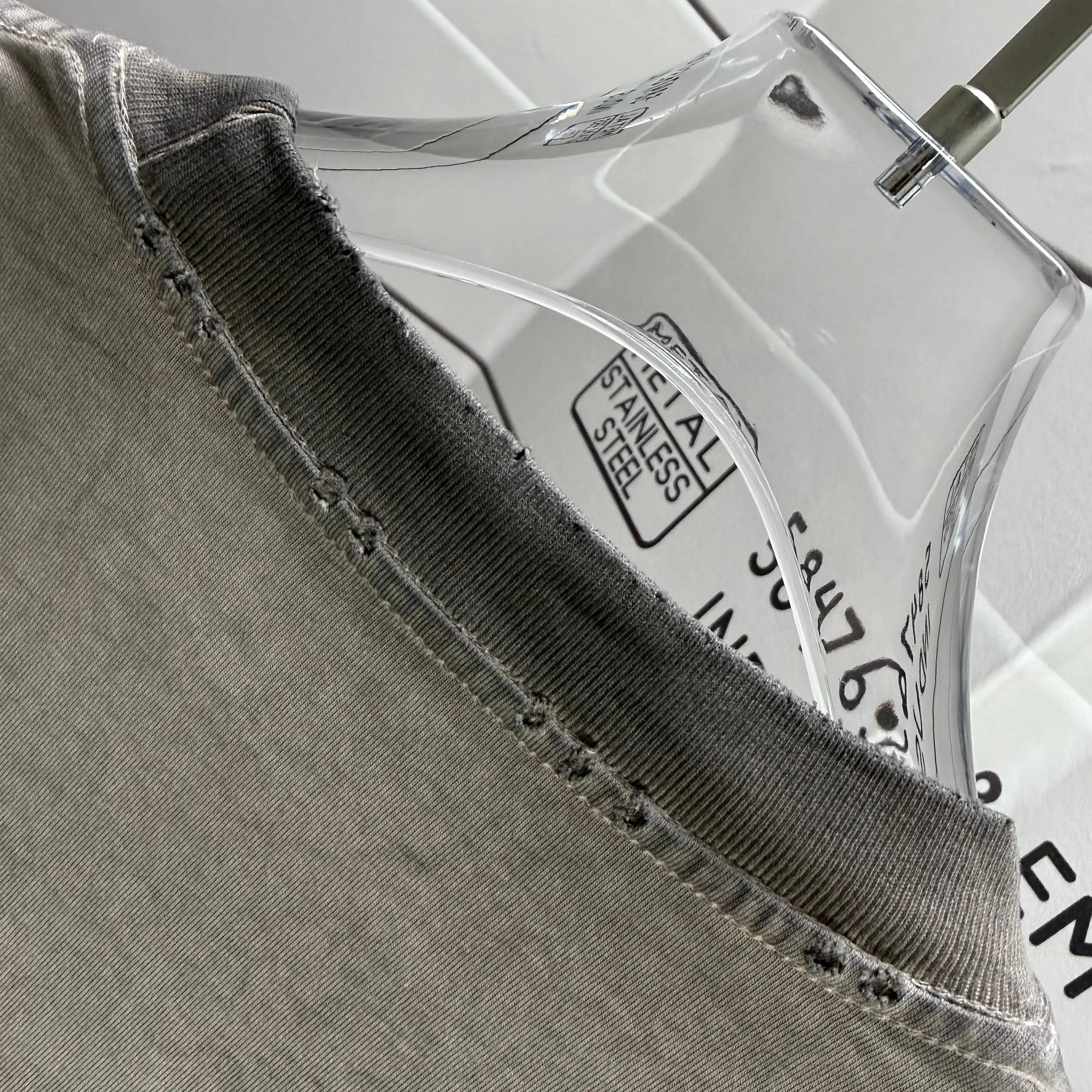 P160 Ston* islan* 石*岛 2025 autumn and winter new style Washed and worn 320g round neck short-sleeved tee Unisex loose version Color: Washed black Washed white Washed gray Brown Size: S M L XL XXL Size: S (90-130 pounds) M (120-150 pounds) L (140-165 pounds) (160-180 catties) XXL (180-210 catties)